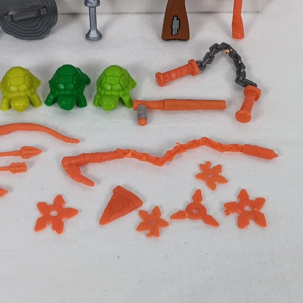 Teenage Mutant Ninja Turtles Weapons Tongue Gun Bat Mini Turtles Harpoon Bat